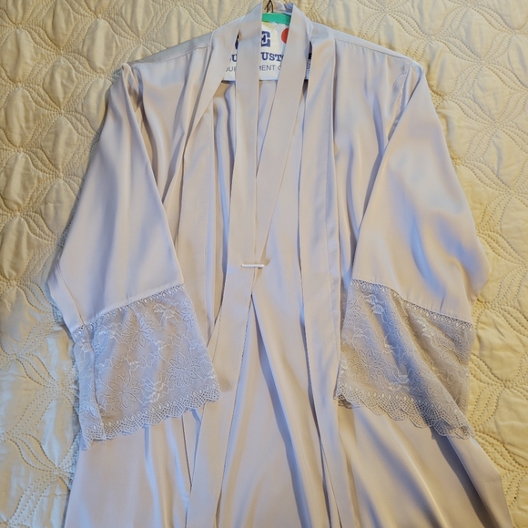 Bridesmaid Robe - Picture 2 of 2